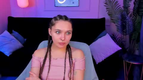 Snapshot of chloe_sunny chatting on 28, 6, 2026 Chloe online show from 28, 6, 2026