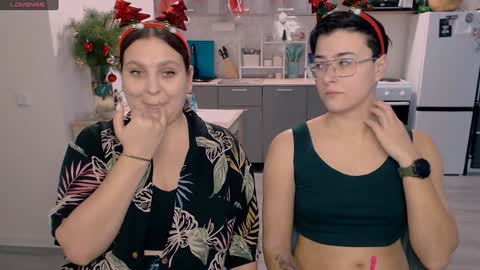 Eva and Sandra online show from 2, 1, 2025