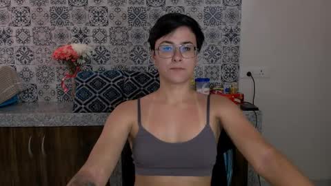 Eva and Sandra online show from 18, 2, 2025