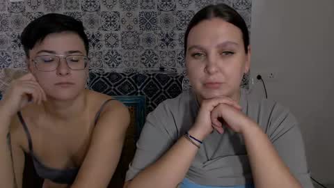 Eva and Sandra online show from 5, 3, 2025