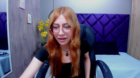 chloecampbell03 online show from 25, 9, 2025