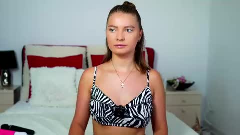 Chloe online show from 17, 7, 2026
