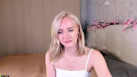 Chloe Deccker online show from 22, 6, 2026