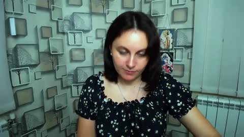 Chloe online show from 9, 10, 2025