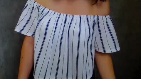 Snapshot of chloejill_ chatting on 9, 11, 2025 Chloe online show from 9, 11, 2025