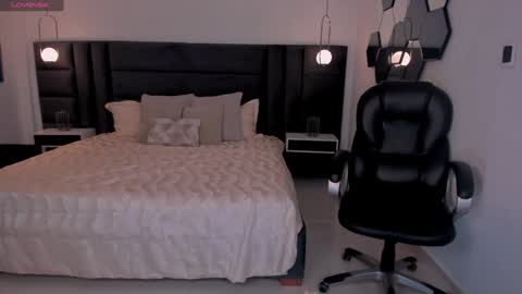 Chloe  OF chloemanson online show from 28, 12, 2024