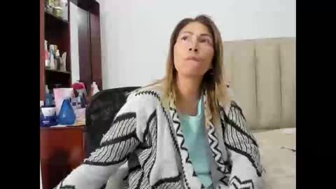 chloemiller   online show from 14, 1, 2025