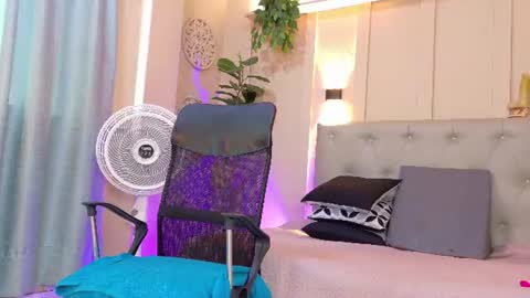Snapshot of chloerossee chatting on 19, 7, 2026 Chloe rosse online show from 19, 7, 2026