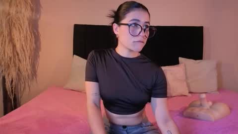 ChloeTurner  online show from 23, 11, 2025