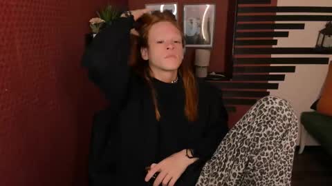 Chloe online show from 12, 11, 2025