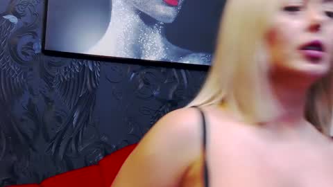 Snapshot of chloevee chatting on 20, 1, 2025 Chloe Vee online show from 20, 1, 2025