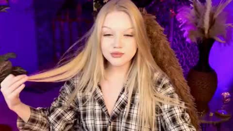 ChloeWight online show from 12, 3, 2026