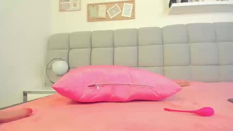 chlooe_zoe online show from 13, 9, 2025