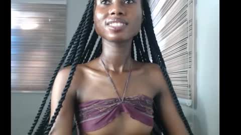 choco_petitqueen online show from 8, 11, 2025