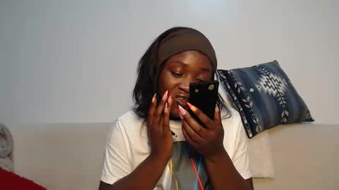 Snapshot of chocolate_desiree chatting on 22, 2, 2026 Lofti online show from 22, 2, 2026