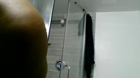 Chocolatinhermoso online show from 3, 1, 2025