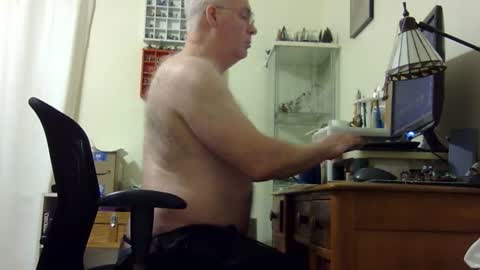 Snapshot of chris2002b chatting on 1, 2, 2026 chris2002b online show from 1, 2, 2026