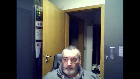 Chris online show from 16, 1, 2025