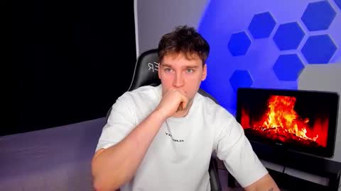 Snapshot of chris_tyson chatting on 8, 1, 2026 Chris Tyson online show from 8, 1, 2026