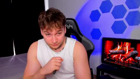 Chris Tyson online show from 12, 3, 2026