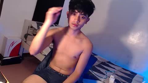 Snapshot of chris_walker22 chatting on 29, 9, 2025 Shawty Chris online show from 29, 9, 2025