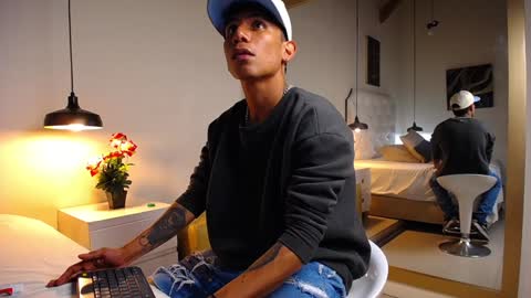 Chris Weell online show from 23, 12, 2024