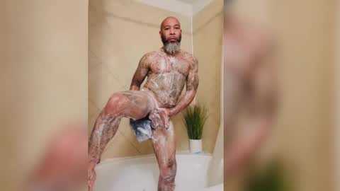 Snapshot of chrisb1981 chatting on 18, 2, 2026 KING YAMMY online show from 18, 2, 2026