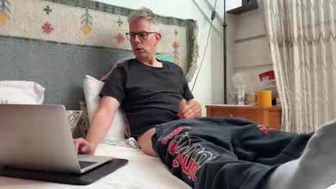 ChrisFtlvr online show from 24, 4, 2026