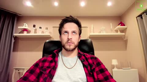 Snapshot of chriscarrey chatting on 13, 1, 2025 Chris online show from 13, 1, 2025