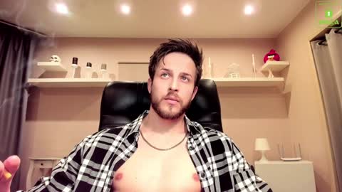 Snapshot of chriscarrey chatting on 22, 1, 2025 Chris online show from 22, 1, 2025