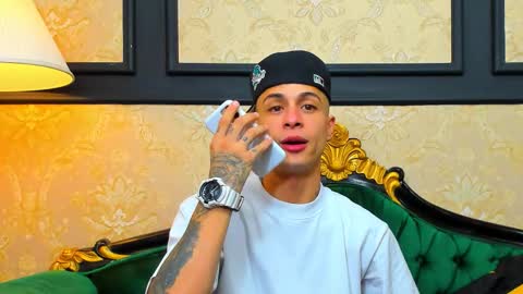 Chris online show from 24, 10, 2025