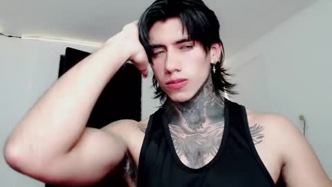 Snapshot of chriss_opp chatting on 18, 2, 2025 CHRIS  INDEPENT MODEL online show from 18, 2, 2025