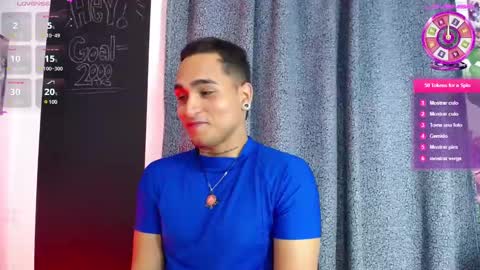 Snapshot of chriss_wg_ chatting on 1, 2, 2025 Christian Wang online show from 1, 2, 2025