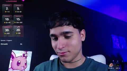 Snapshot of chriss_wg_ chatting on 12, 9, 2025 Christian Wang online show from 12, 9, 2025