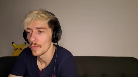 Christopher online show from 3, 10, 2025