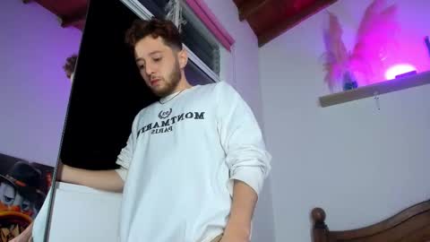 Hi dont forguet to follow me    online show from 29, 10, 2025