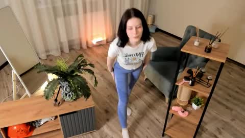 christaschrecongost online show from 15, 2, 2026