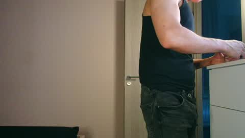 Snapshot of christianlevine_ chatting on 18, 7, 2026 UPVOTE ME ------ ILL DO SOMETHING FOR FREE online show from 18, 7, 2026