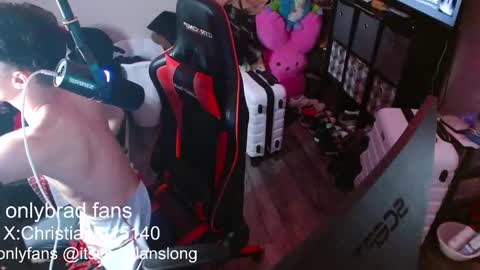 Snapshot of christianslong chatting on 22, 9, 2025 christianslong online show from 22, 9, 2025