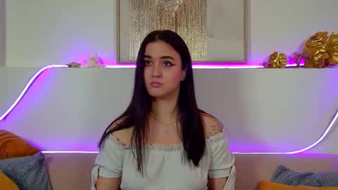 Christina online show from 23, 9, 2025