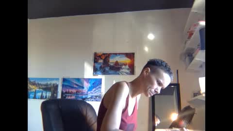 Snapshot of christinasaunters chatting on 22, 2, 2025 Christina Saunters online show from 22, 2, 2025