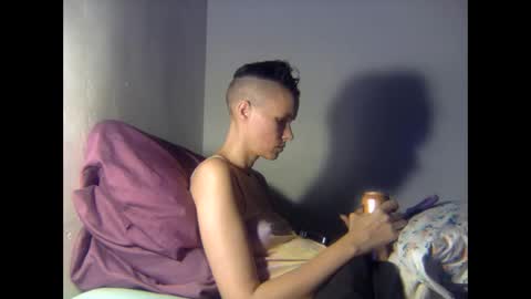 Snapshot of christinasaunters chatting on 14, 11, 2025 Christina Saunters online show from 14, 11, 2025