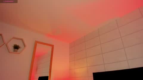 Snapshot of christine_harper chatting on 13, 11, 2025 Christine online show from 13, 11, 2025