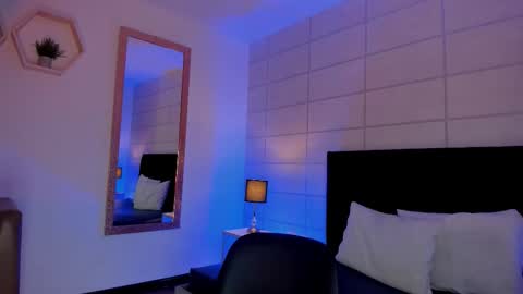 Christine  online show from 12, 2, 2026