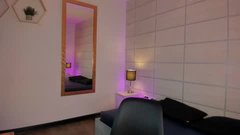 Christine  online show from 24, 3, 2026