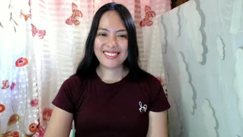 Snapshot of christine_scott chatting on 4, 12, 2024 christine_scott online show from 4, 12, 2024