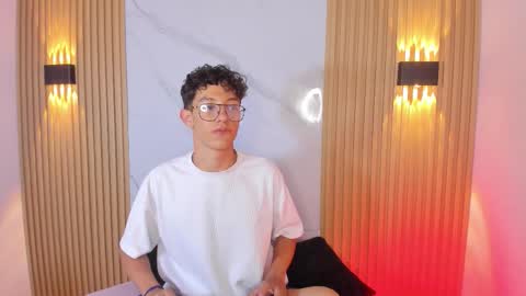 Chrisopher Hunter online show from 1, 3, 2026