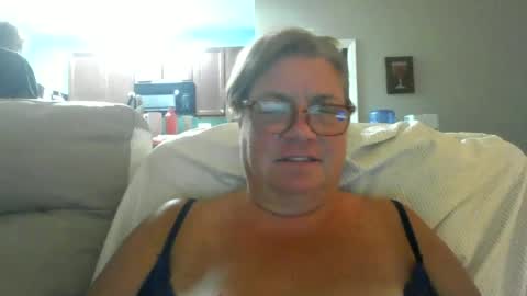 Snapshot of christopher_rain chatting on 6, 7, 2026 Christopher Rain online show from 6, 7, 2026
