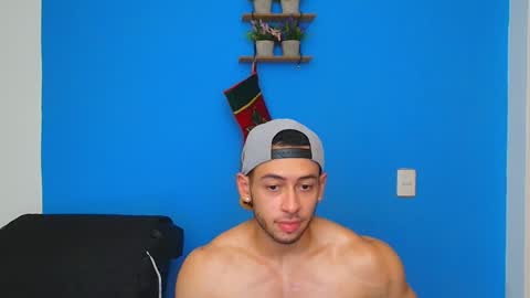 Snapshot of christopher_w chatting on 29, 12, 2024 Christopher online show from 29, 12, 2024