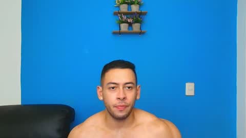 Snapshot of christopher_w chatting on 19, 1, 2025 Christopher online show from 19, 1, 2025